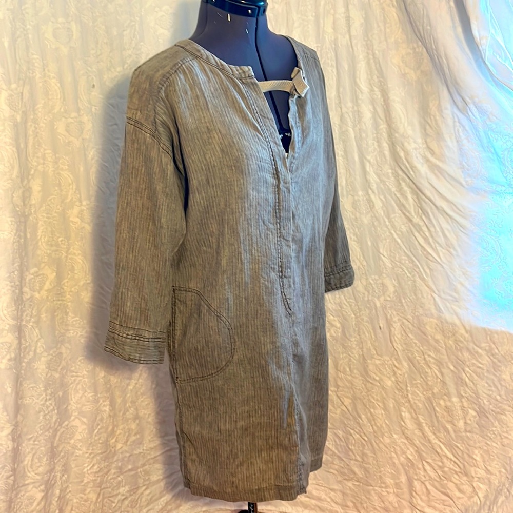 Humanoid shift dress